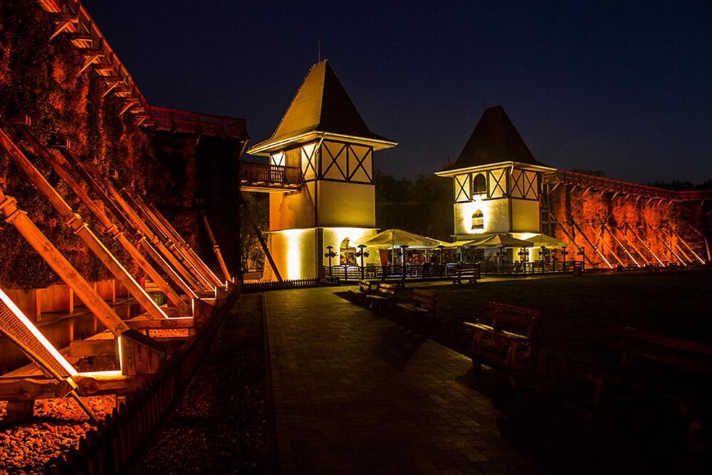 Rezydencja Pod Teznia & Spa Inowrocław Buitenkant foto