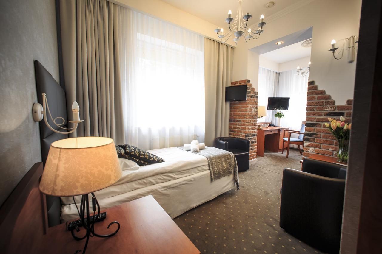 Rezydencja Pod Teznia & Spa Inowrocław Buitenkant foto